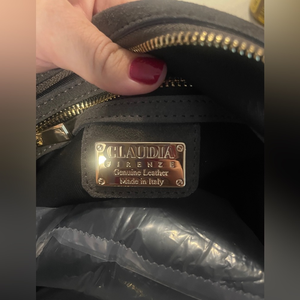 Claudia Firenze Viral Suede Bag 🇮🇹 - Picture 8 of 11